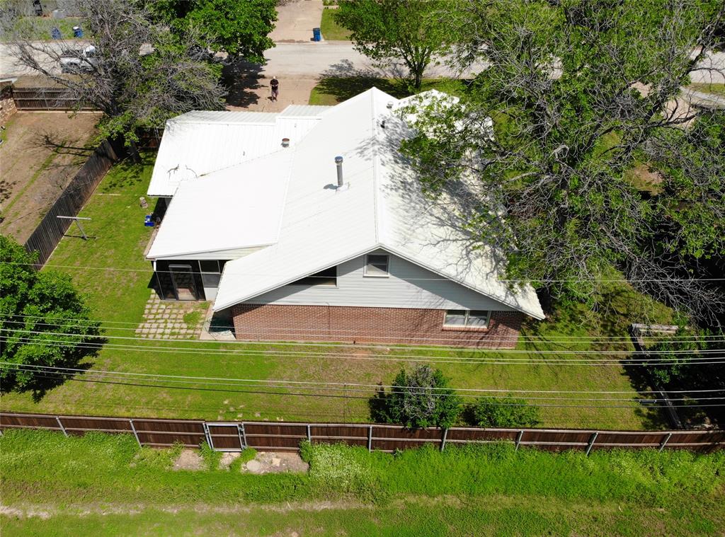 1307 Sycamore Street Property Photo 4