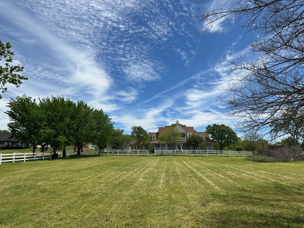 123 Conejos Property Photo 7