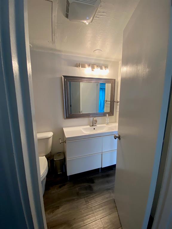 15922 Stillwood Drive Property Photo 2
