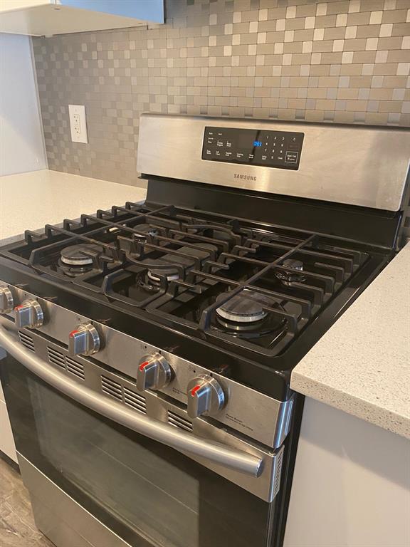 15922 Stillwood Drive Property Photo 4