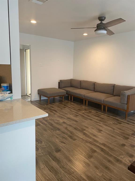15922 Stillwood Drive Property Photo 9
