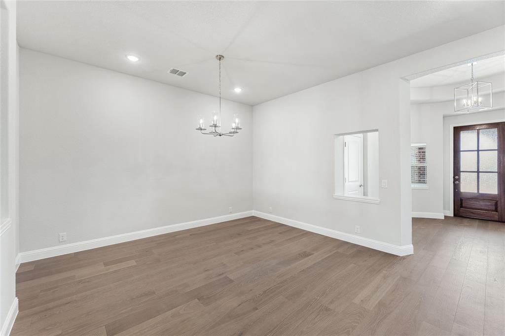 5620 Montex Road Property Photo 10