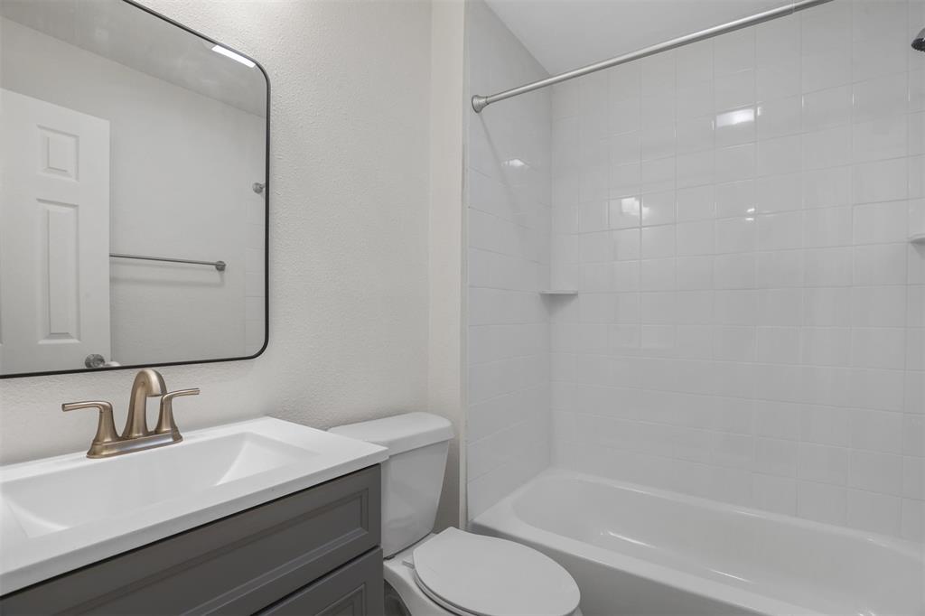1201 Crockett Street Property Photo 18