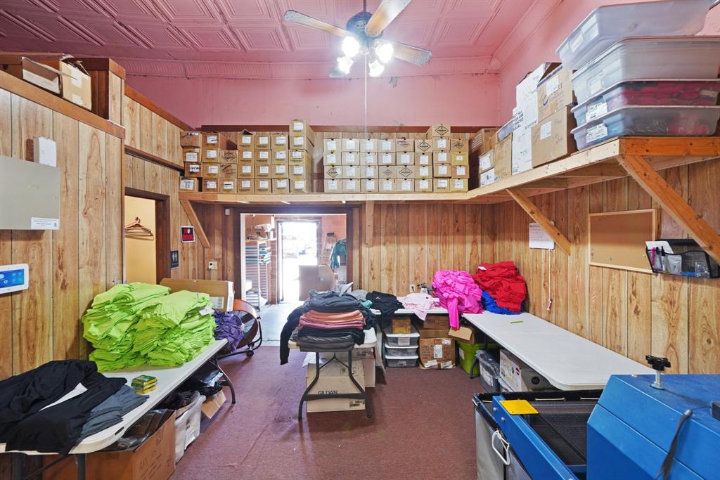 112 S Oak Avenue Property Photo 28