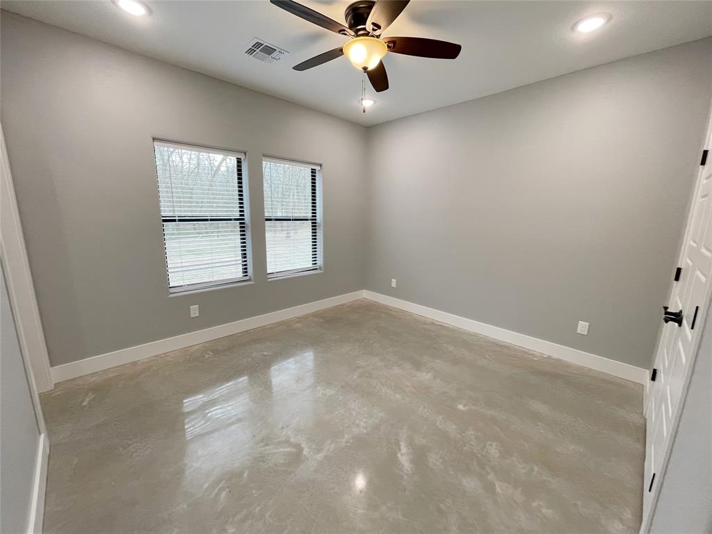 618 E Day Street Property Photo 12