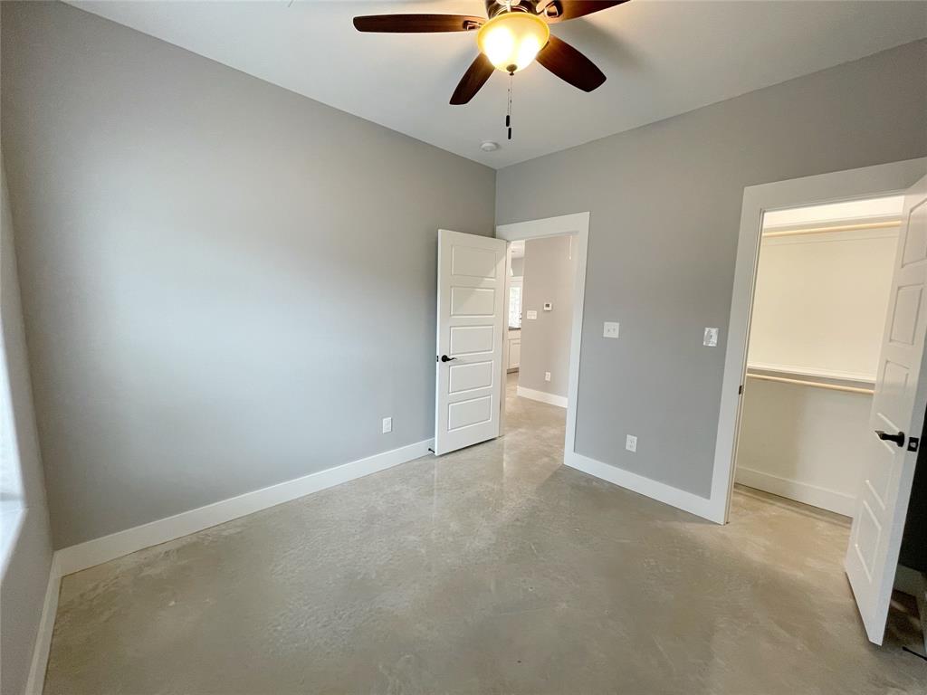 618 E Day Street Property Photo 18