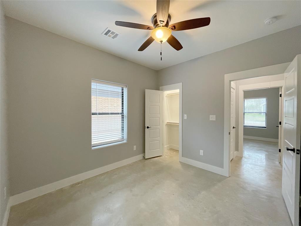 618 E Day Street Property Photo 21