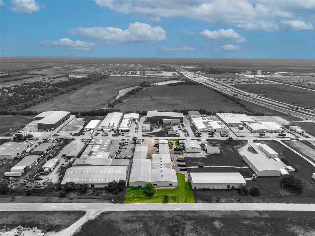 1121 Industrial Drive Property Photo 5