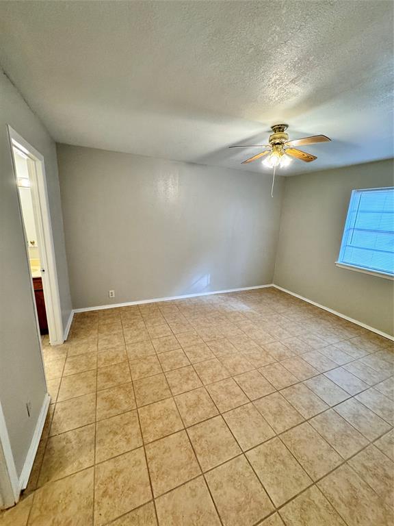 2703 4th Street Property Photo 1