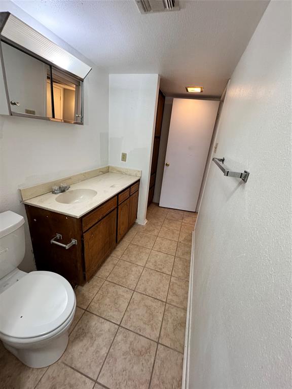 2703 4th Street Property Photo 6