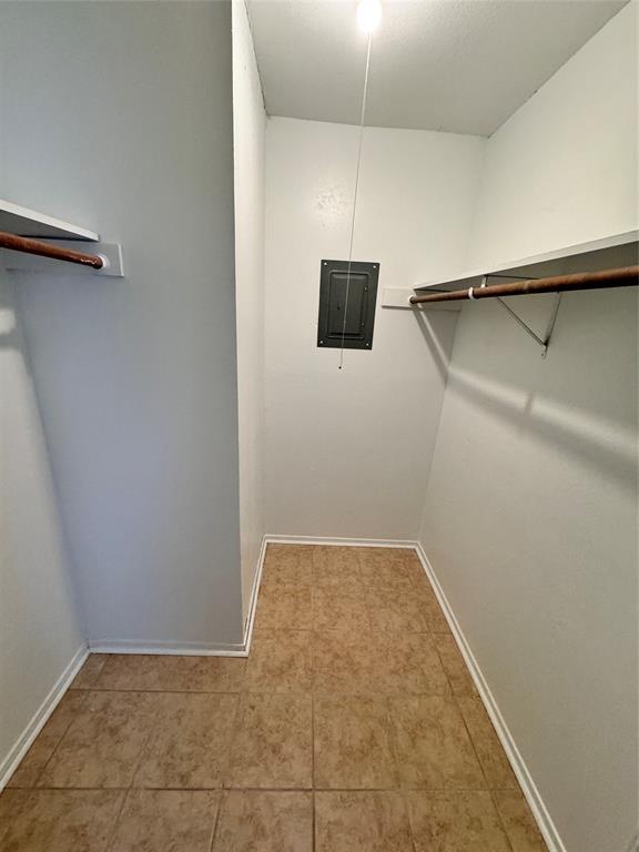 2703 4th Street Property Photo 9