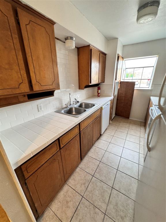 2703 4th Street Property Photo 13