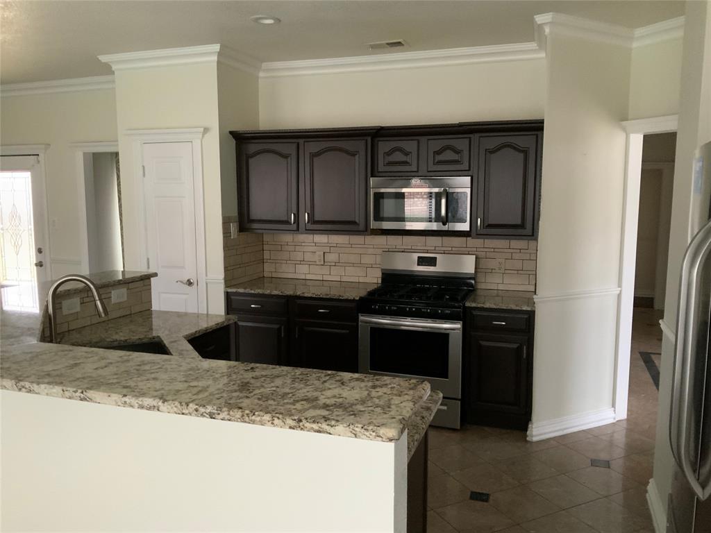 404 Saddle Head Drive Property Photo 9
