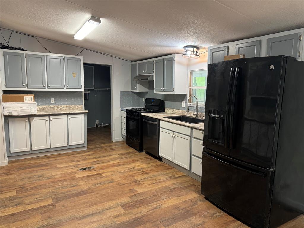 21179 Standridge Property Photo 2