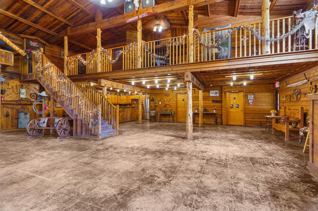 8685 Fm 1827 Property Photo 3