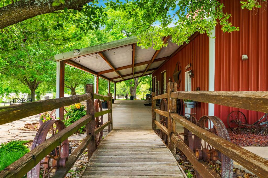 8685 Fm 1827 Property Photo 5