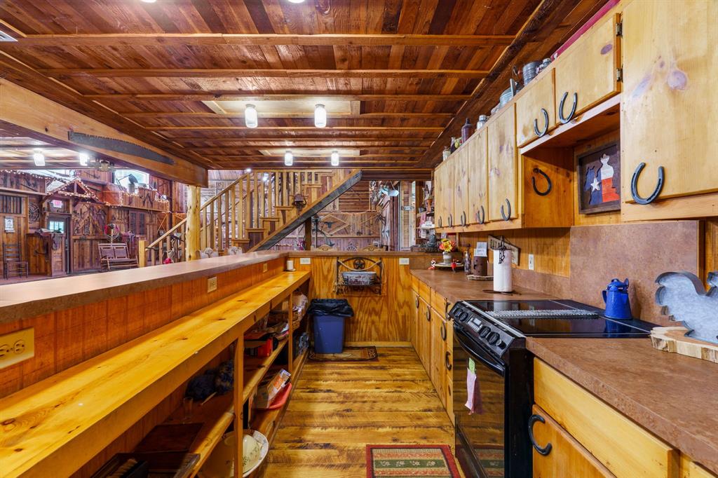 8685 Fm 1827 Property Photo 11