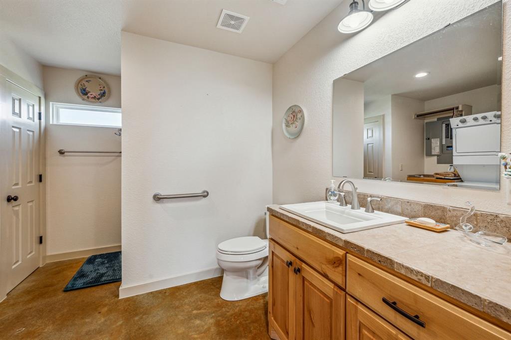 404 Private Road 1562 Property Photo 29