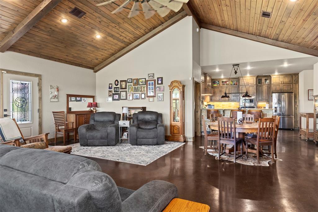 5555 Wright Road Property Photo 12