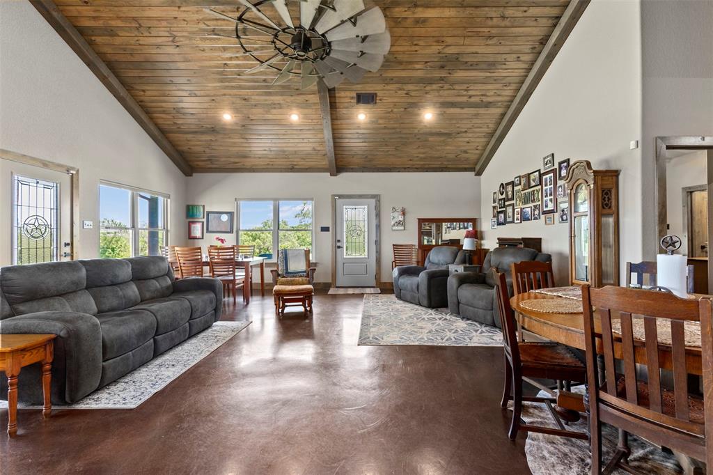 5555 Wright Road Property Photo 14