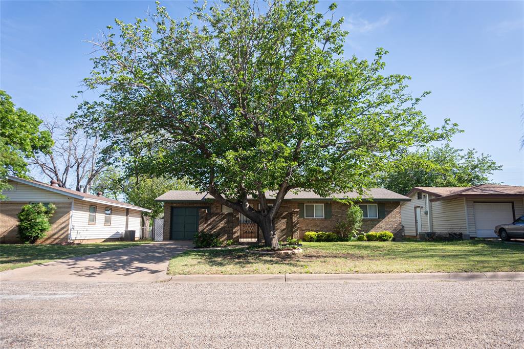 2934 S 28th Street Property Photo 1