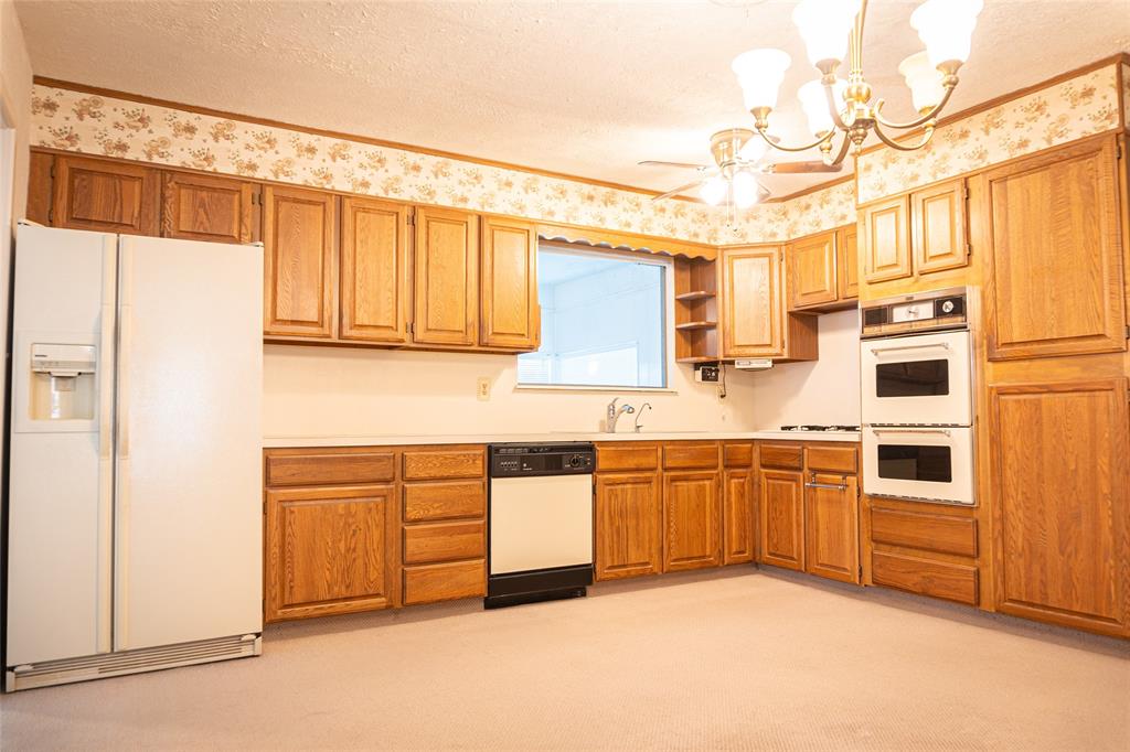 2934 S 28th Street Property Photo 10