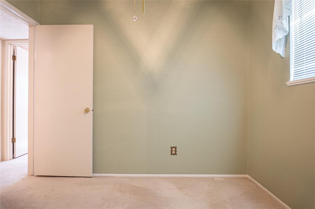 2934 S 28th Street Property Photo 25