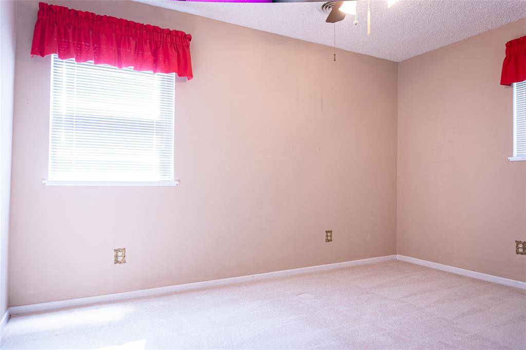 2934 S 28th Street Property Photo 28