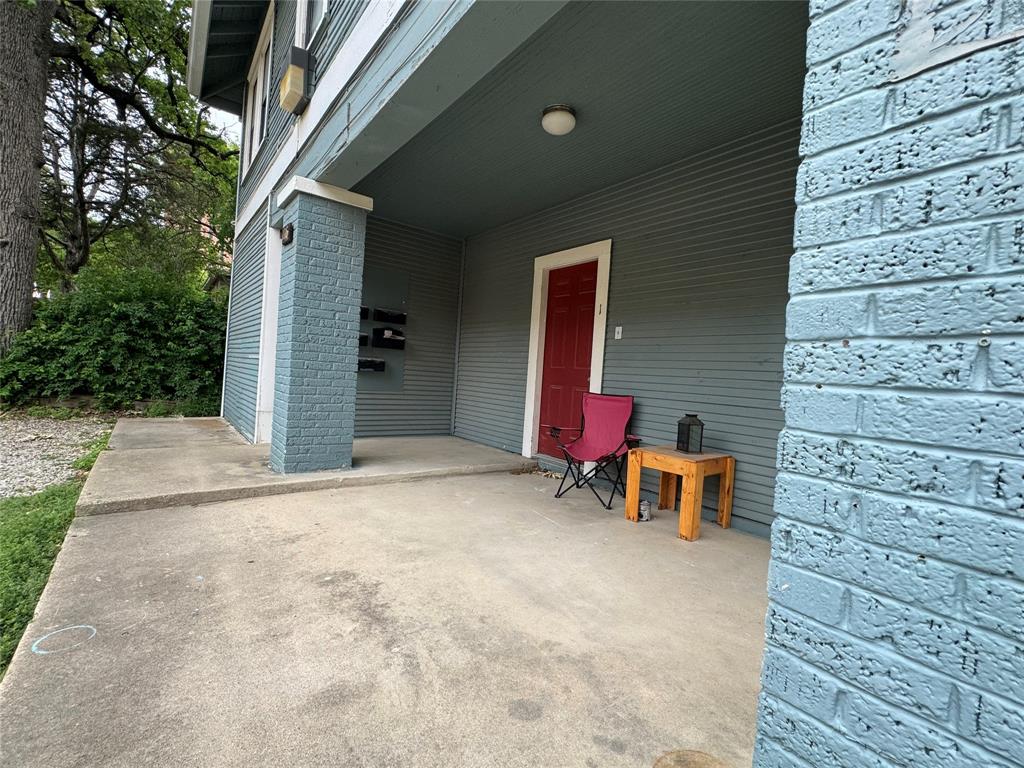 1116 N Bell Avenue Property Photo 4
