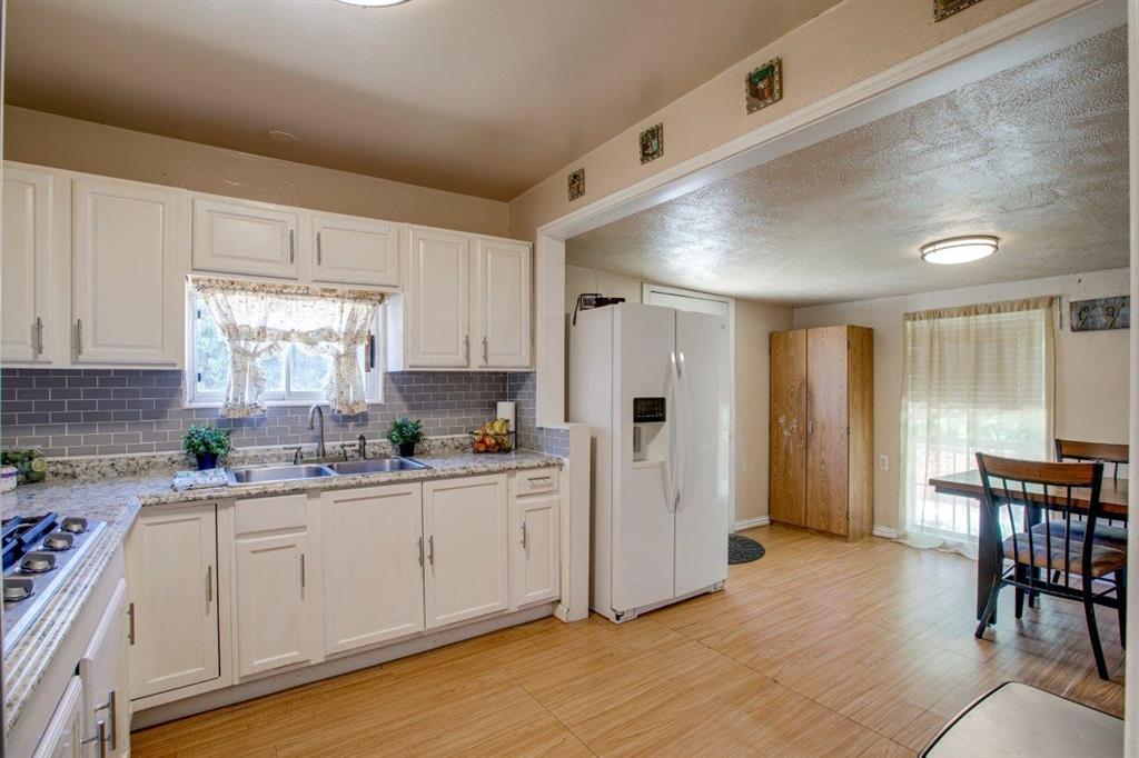 710 W Miller Road Property Photo 10