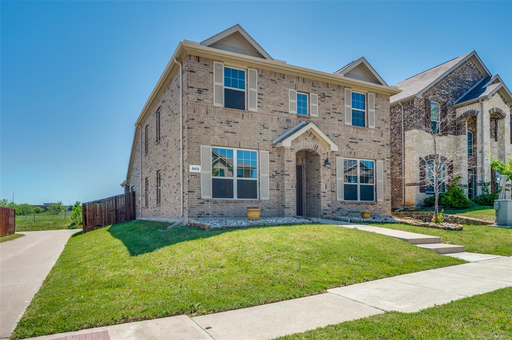 5813 Dew Plant Way Property Photo 2