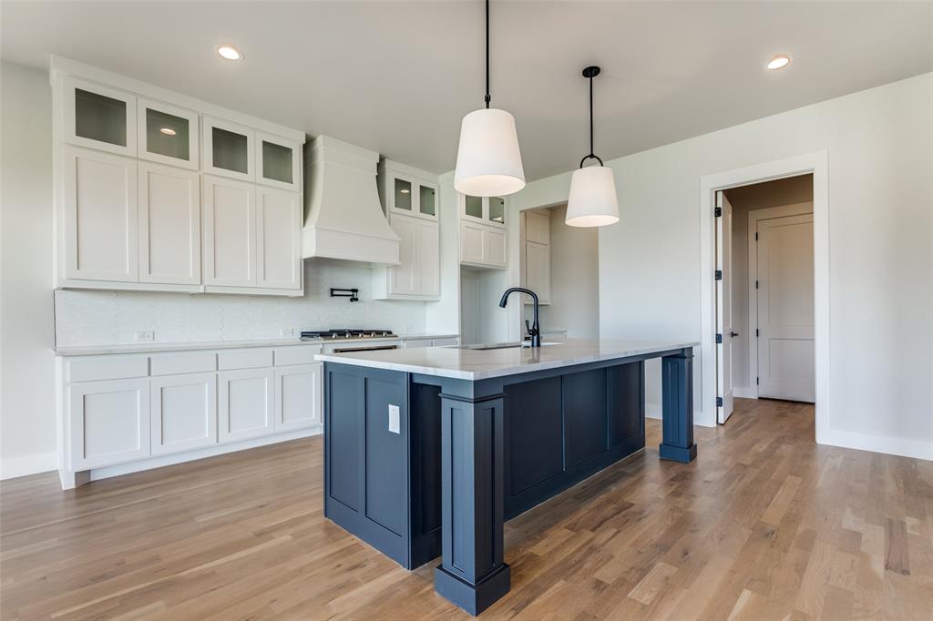 4112 Hydrangea Drive Property Photo 6