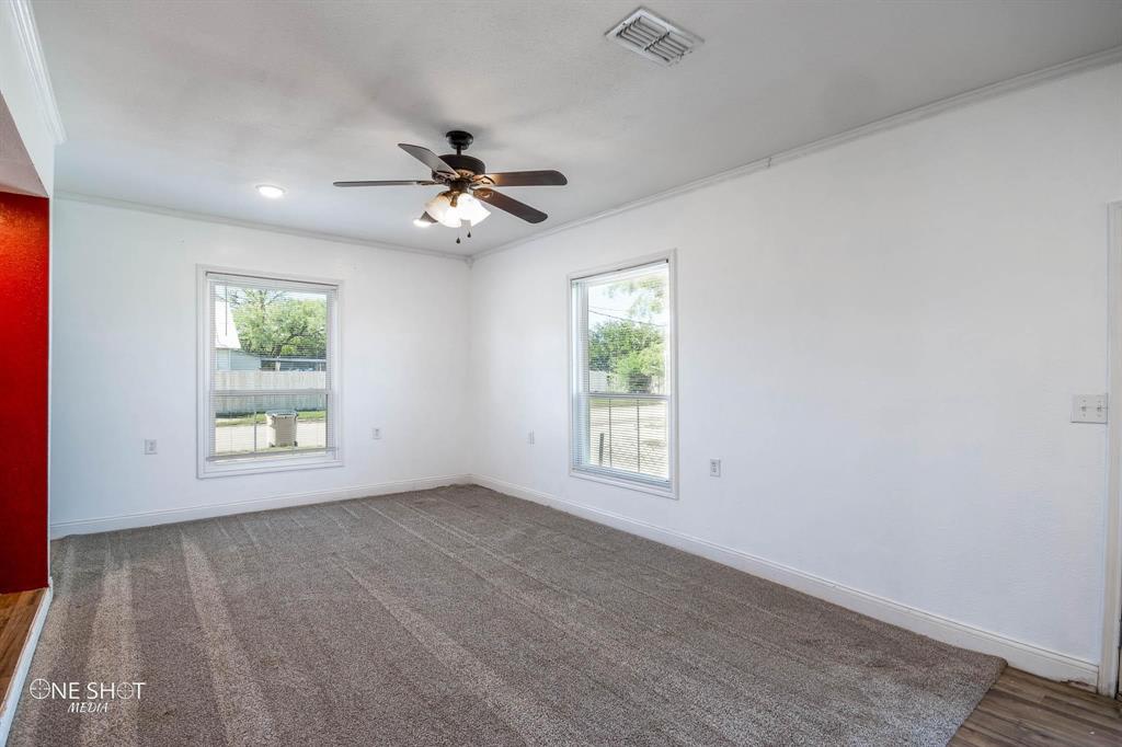 532 Avenue J Property Photo 7
