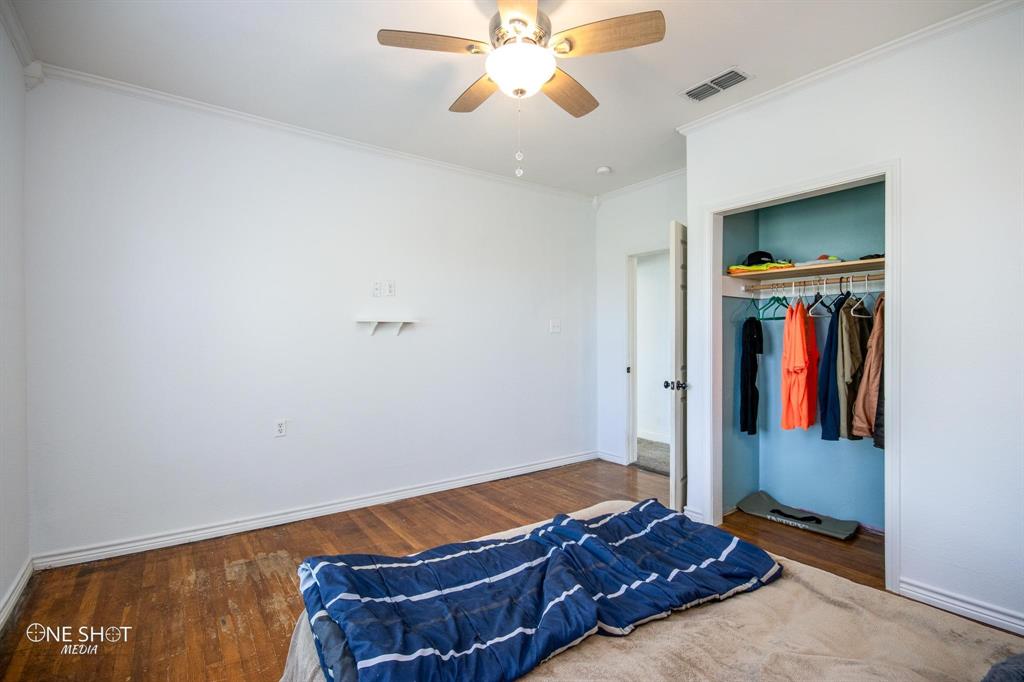532 Avenue J Property Photo 14