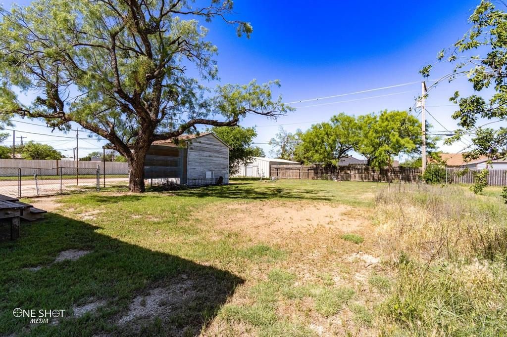 532 Avenue J Property Photo 26