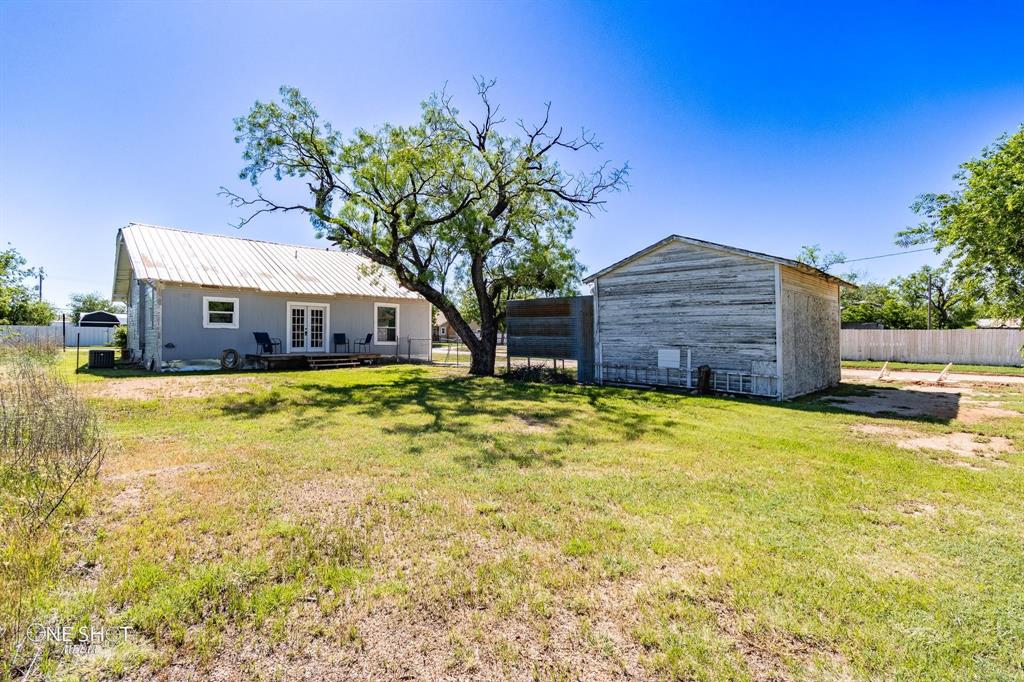 532 Avenue J Property Photo 27
