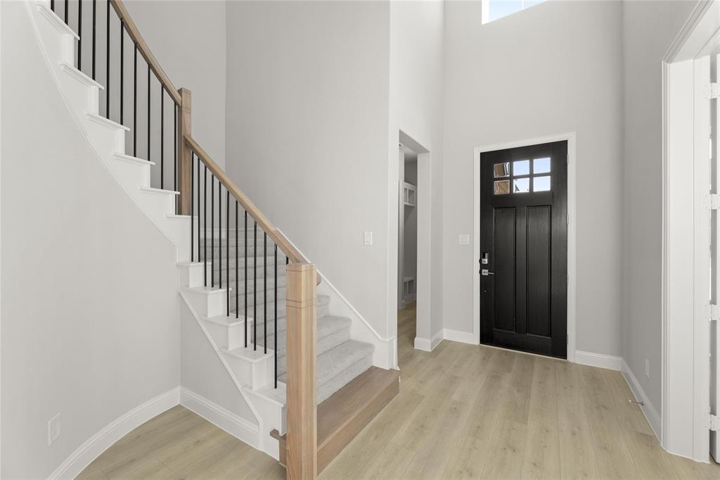 2108 Stratford Road Property Photo 10