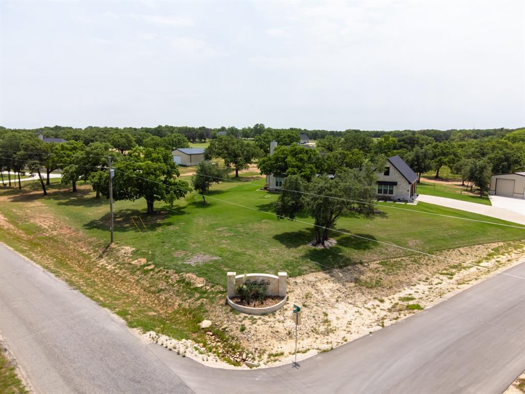 4024 Ken Road Property Photo 4