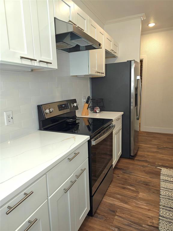 2908 South Boulevard Property Photo 12