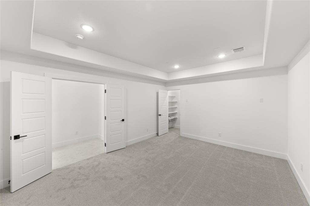 4013 Linear Drive Property Photo 19