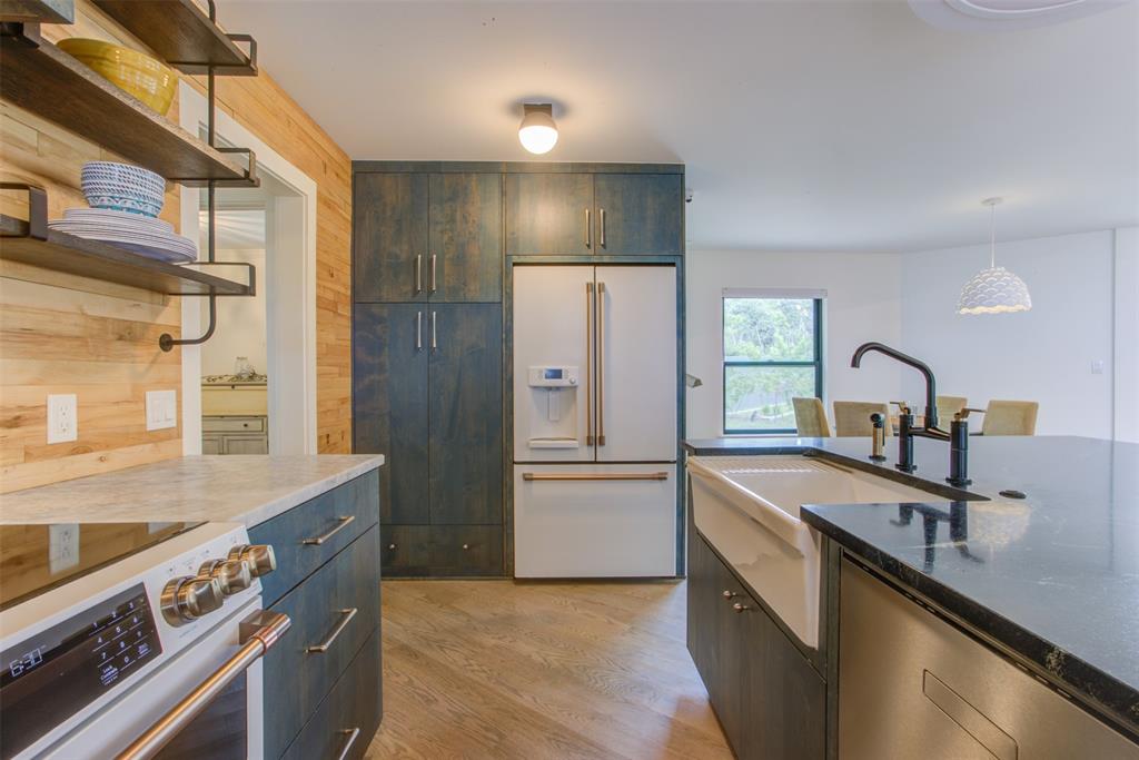 9007 Dickson Road Property Photo 16