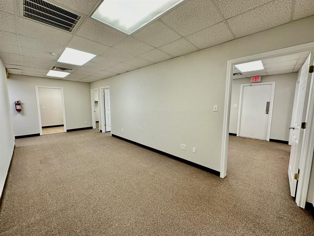 115 E College Street 103 Property Photo 18