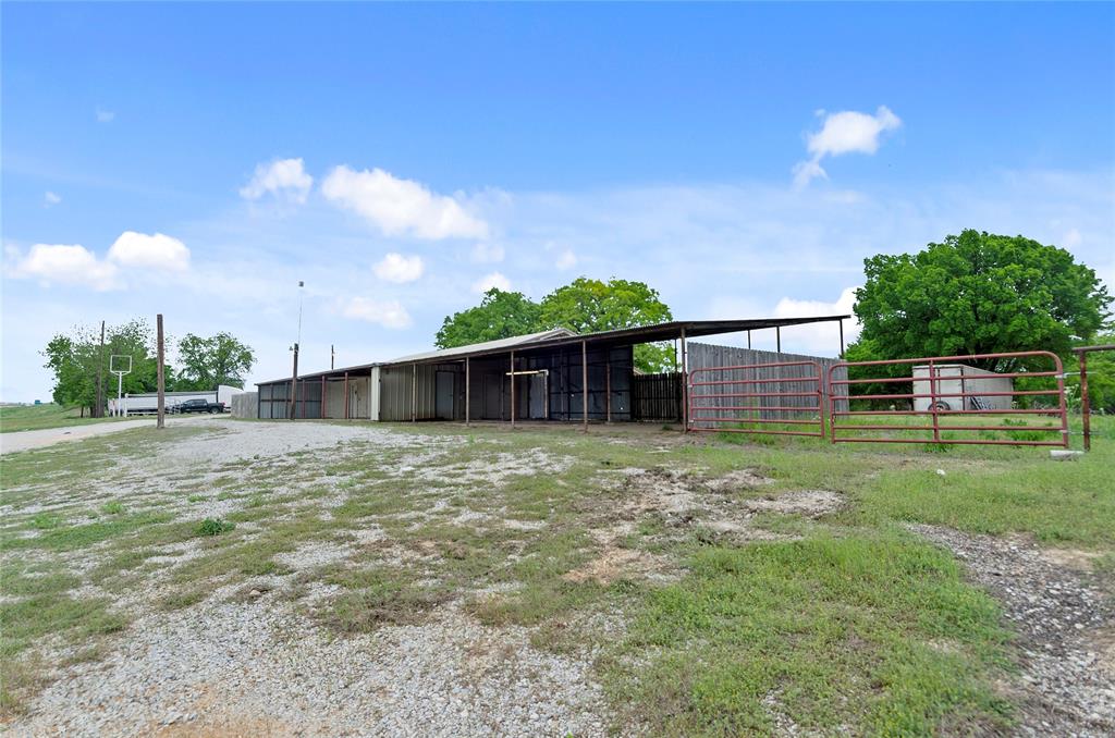 5716 N 287 Property Photo 5