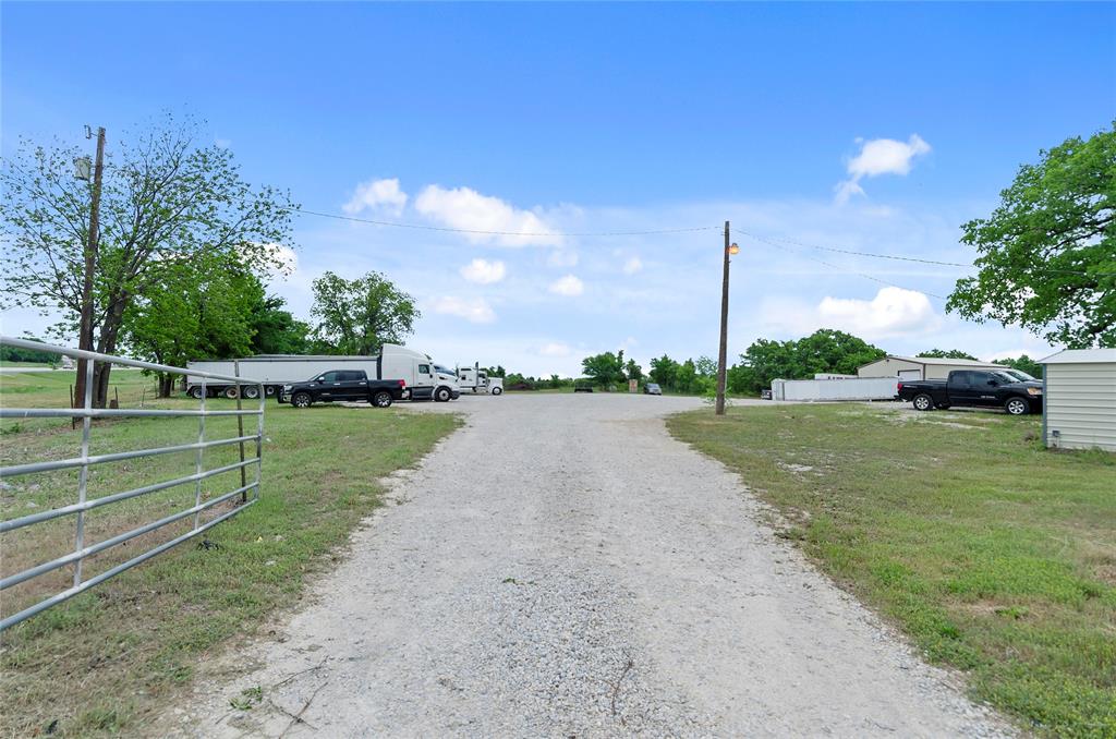 5716 N 287 Property Photo 6