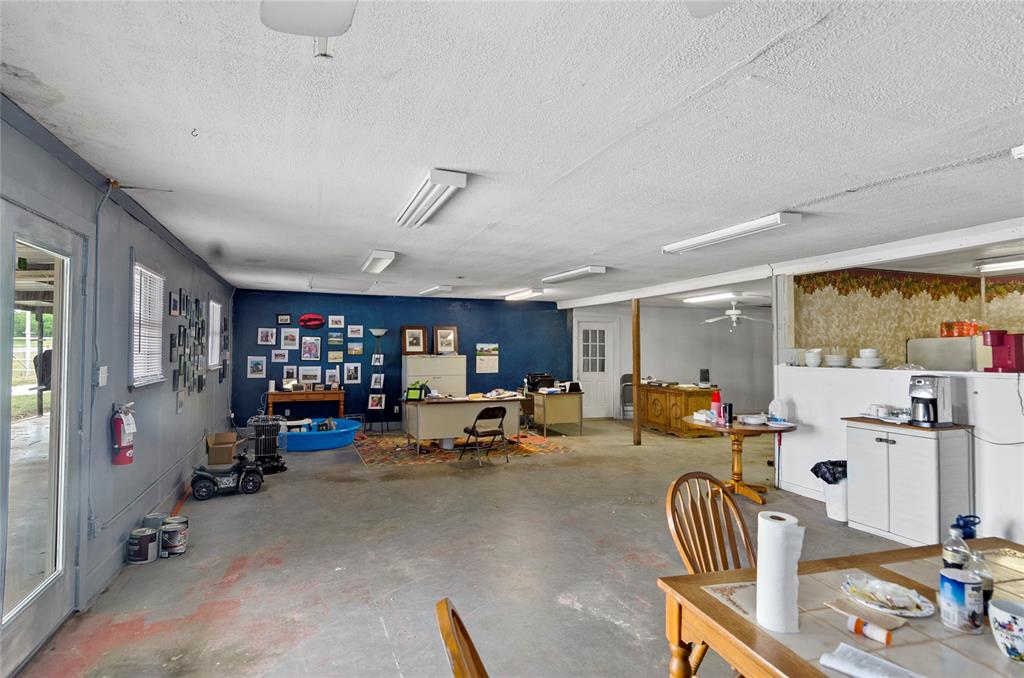 5716 N 287 Property Photo 9