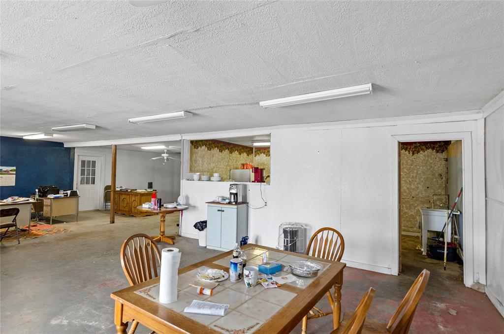 5716 N 287 Property Photo 10