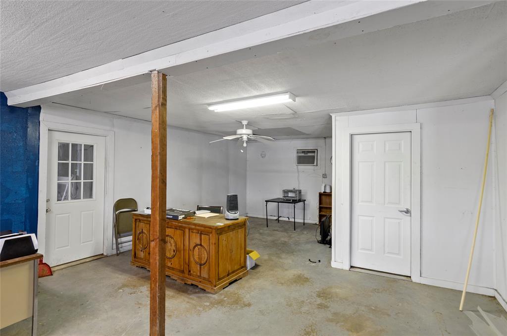 5716 N 287 Property Photo 13