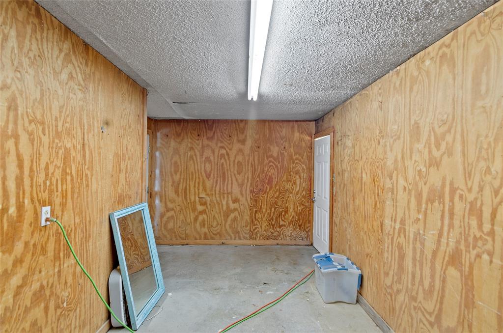 5716 N 287 Property Photo 19