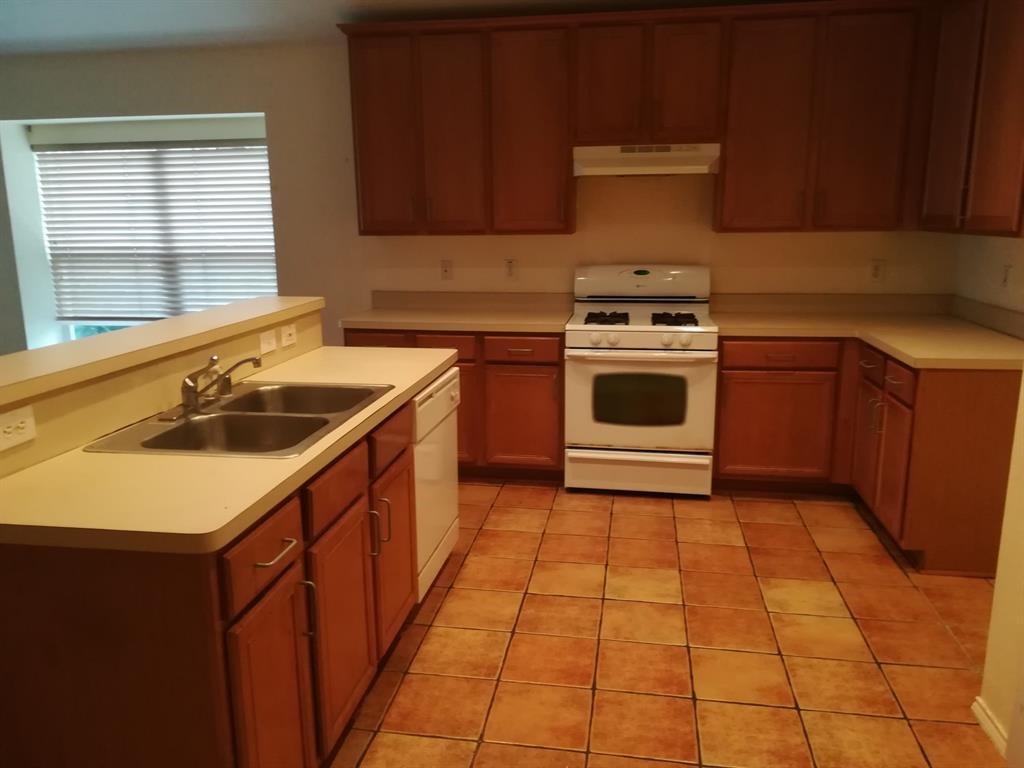 9321 Vernon Court Property Photo 6