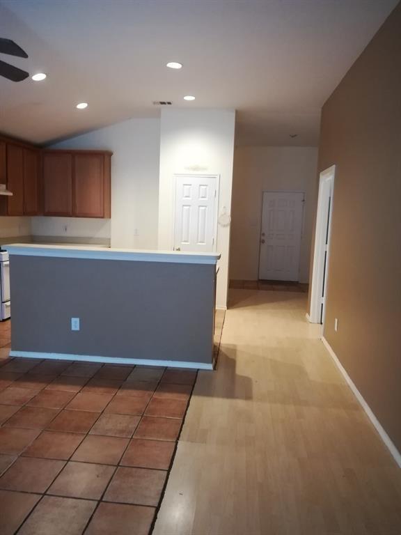 9321 Vernon Court Property Photo 7
